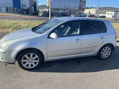 VW Golf V