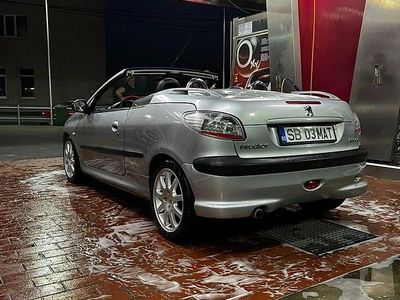 Culoareargint Utilizat 2001 Peugeot 206 CC Cabrio | 2.100 EUR