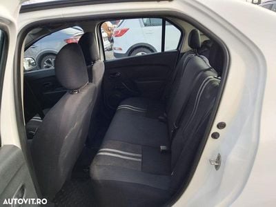 Culoarealb Utilizat 2019 Dacia Logan Lauréate Berlinǎ | 6.400 EUR (Preț bun)