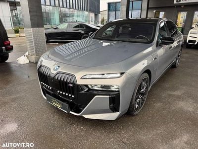 Culoaregri Second-hand 2023 BMW M760e Comfort Edition Berlinǎ | 128.500 EUR