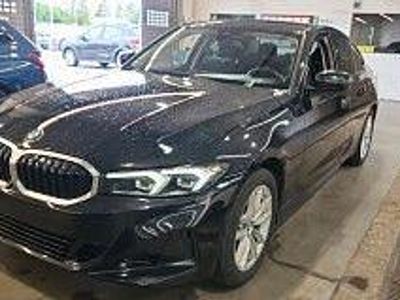Utilizat 2022 BMW 320 | 32.394 EUR (Preț bun)