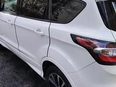 Second-hand Ford Kuga ST-Line 150 CP (110 kW) 2017 SUV