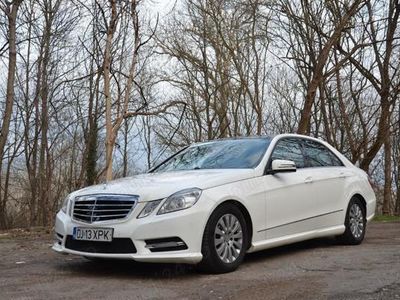 Alb Utilizat 2012 Mercedes E300 Avantgarde Berlinǎ | 13.000 EUR (Puțin scump)