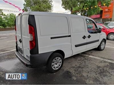 Second-hand Fiat Doblò 101 CP (74 kW) 2009 Alb Monovolum