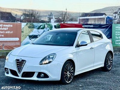 Culoarealb Utilizat 2014 Alfa Romeo Giulietta Hatchback | 7.490 EUR