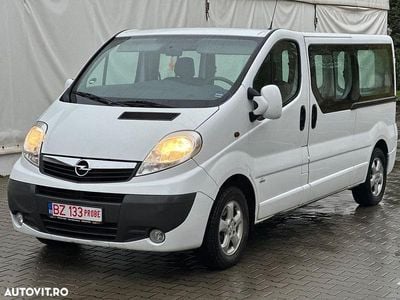 Culoarealb Second-hand 2012 Opel Vivaro Design Edition Monovolum | 8.200 EUR (Preț OK)