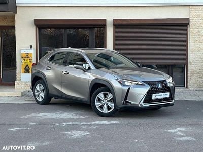Lexus UX 250h