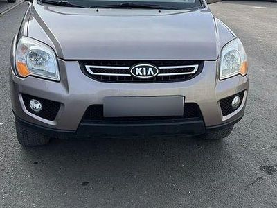 Culoaremaro Second-hand 2008 Kia Sportage SUV | 5.200 EUR