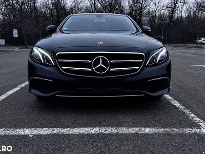 Culoarenegru Second-hand 2019 Mercedes E220 Avantgarde Berlinǎ | 23.500 EUR (Super Preț)