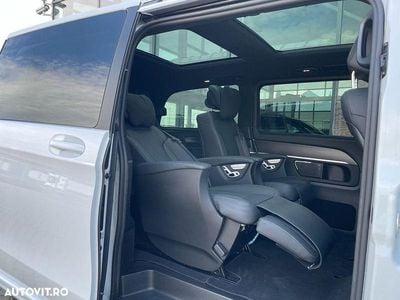 Alb Utilizat 2020 Mercedes V300 Exclusive Monovolum | 58.806 EUR (Scump)