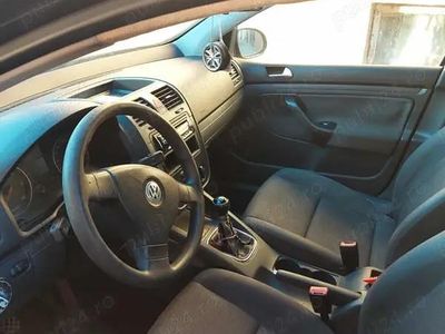 Utilizat 2006 VW Golf V Hatchback | 2.600 EUR