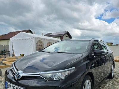Toyota Auris Hybrid