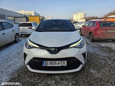 Second-hand Toyota C-HR 152 CP (111 kW) 2021 Culoarealb SUV