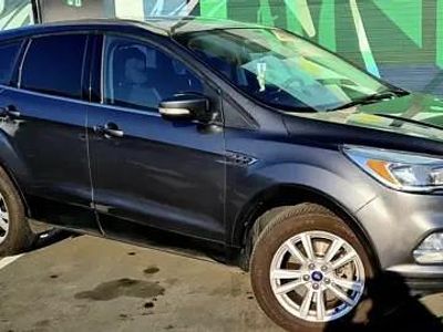 Gri Second-hand 2017 Ford Kuga SUV | 10.300 EUR (Preț OK)