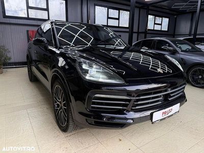 Second-hand Porsche Cayenne 340 CP (250 kW) 2018 Culoarenegru SUV