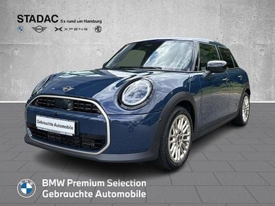 Utilizat 2024 Mini Cooper Favoured Hatchback | 36.703 EUR
