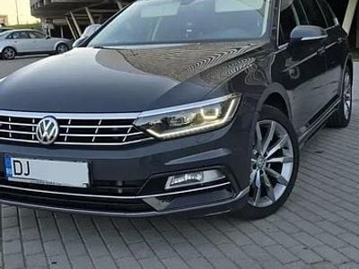 Gri Second-hand 2018 VW Passat R-line Break | 16.150 EUR (Preț OK)