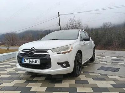 Culoarealb Second-hand 2012 Citroën DS4 So Chic Hatchback | 4.750 EUR