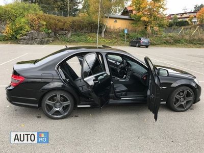 Second-hand Mercedes C220 120 CP (88 kW) 2008 Negru Berlinǎ