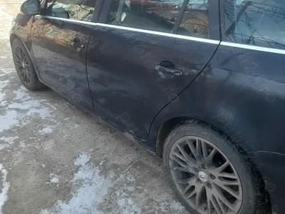 Second-hand VW Golf V 140 CP (102 kW) 2008 Hatchback