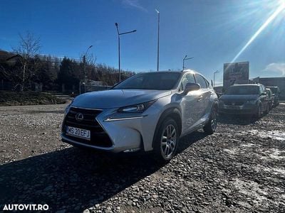Second-hand Lexus NX300h E-FOUR 197 CP (144 kW) 2015 Culoareargint SUV