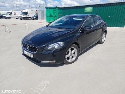 second-hand Volvo V40 D2 R-Design