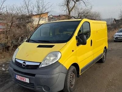 Second-hand Opel Vivaro 90 CP (66 kW) 2008 Galben Monovolum