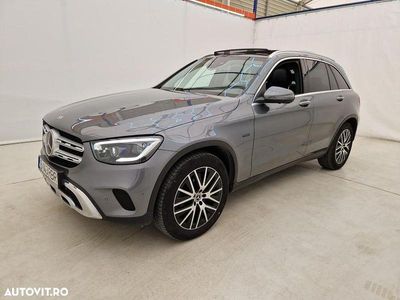 Mercedes GLC300e