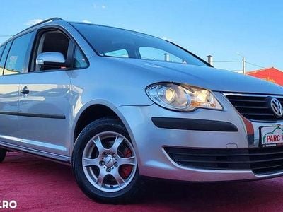 Second-hand VW Touran 105 CP (77 kW) 2008 Culoaregri Monovolum