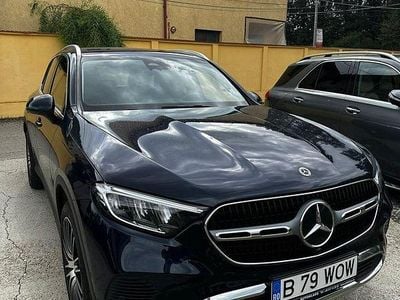 Culoarealbastru Utilizat 2023 Mercedes GLC200 SUV | 44.000 EUR