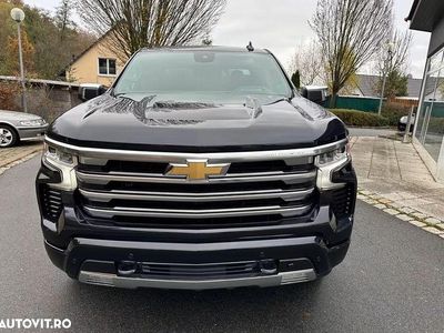 Second-hand Chevrolet Silverado 309 CP (227 kW) 2025 Culoarenegru SUV