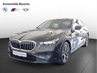 Sophisto grey brillant effect Utilizat 2024 BMW 550e Comfort Edition Berlinǎ | 70.519 EUR