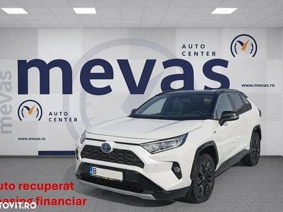 Second-hand Toyota RAV4 Hybrid 178 CP (130 kW) 2021 Culoarealb SUV
