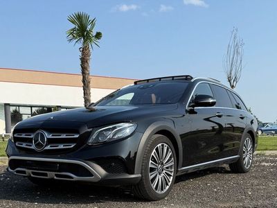 Negru Utilizat 2017 Mercedes E220 Avantgarde Break | 34.990 EUR
