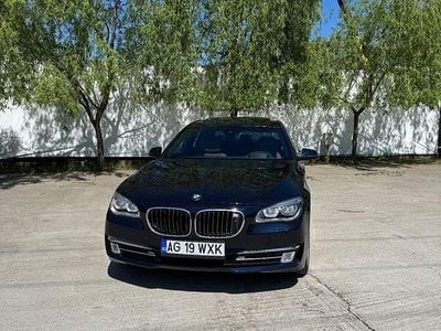 Albastru Utilizat 2014 BMW 740 Comfort Edition Berlinǎ | 17.690 EUR (Super Preț)