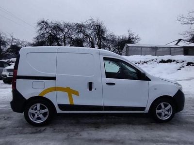 Second-hand Dacia Dokker Lauréate 75 CP (55 kW) 2015 Culoarealb Monovolum