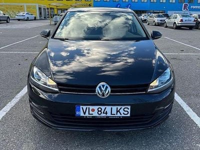 Second-hand VW Golf VII Highline 122 CP (89 kW) 2014 Culoarenegru Hatchback