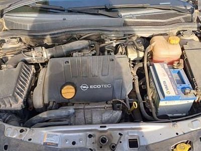 Gri Utilizat 2005 Opel Astra Break | 1.500 EUR (Preț OK)