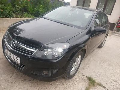 Second-hand Opel Astra 110 CP (80 kW) 2008 Berlinǎ