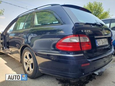 Mercedes E220