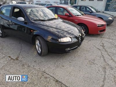 Gri Utilizat 2004 Alfa Romeo 147 Hatchback | 1.799 EUR