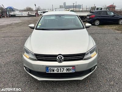 Second-hand VW Jetta Comfortline 105 CP (77 kW) 2012 Culoaregri Berlinǎ
