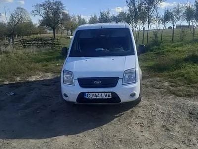 Second-hand Ford Tourneo Connect 90 CP (66 kW) 2013 Monovolum
