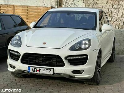 second-hand Porsche Cayenne Turbo V8