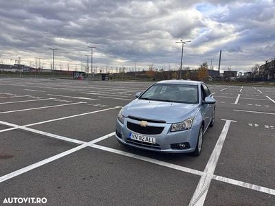 Culoarealbastru Utilizat 2010 Chevrolet Cruze LT Hatchback | 3.899 EUR (Preț OK)