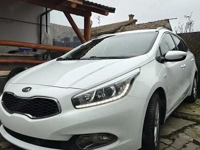 Second-hand Kia Ceed 128 CP (94 kW) 2015 Hatchback