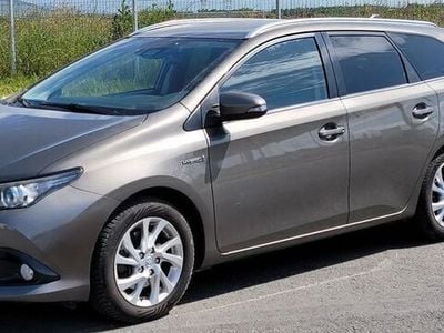 Toyota Auris Hybrid