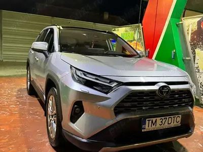 Second-hand Toyota RAV4 Hybrid Luxury 222 CP (163 kW) 2023 Gri SUV