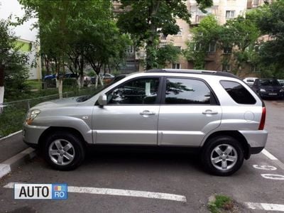 Second-hand Kia Sportage 140 CP (102 kW) 2009 Gri SUV