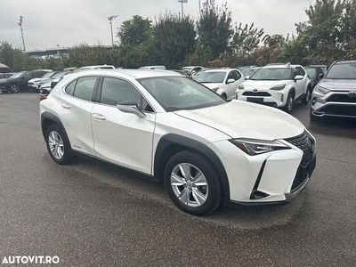 Lexus UX 250h
